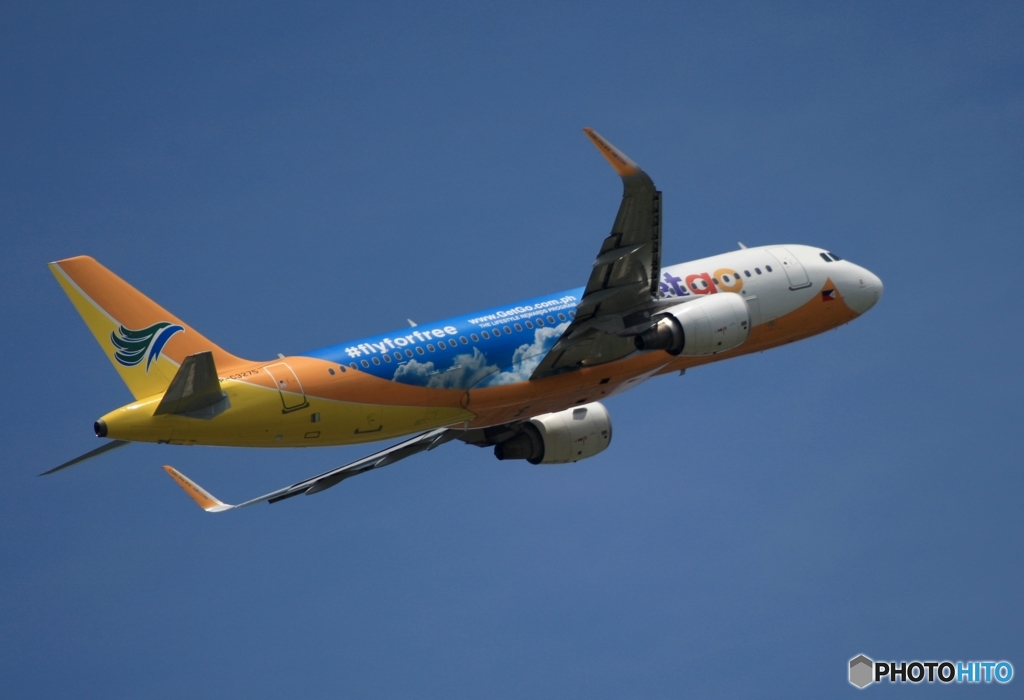 出発　SEBU A320-200