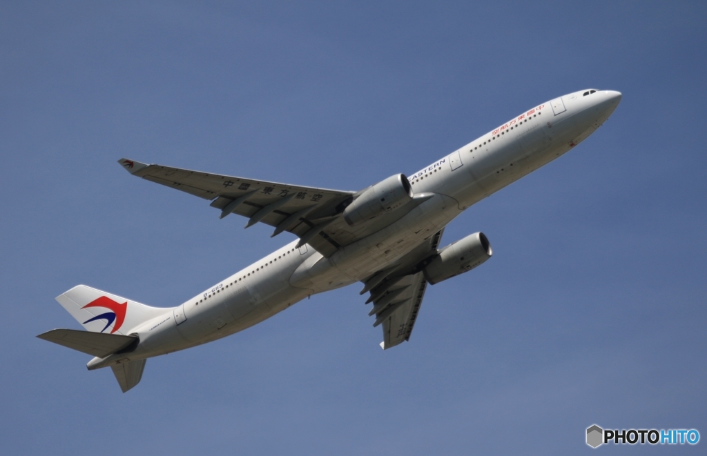 出発　中国東方 A330-300