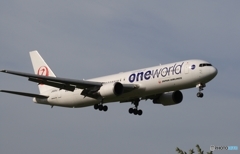 着陸　JAL 767-300ER