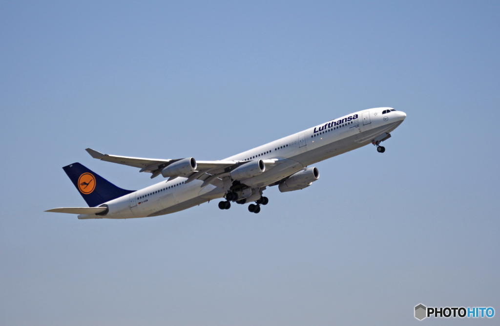 Lufthansa A340-313 D-AIGM 離陸 