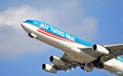 空・海色 Air Tahiti Nui A340-313 