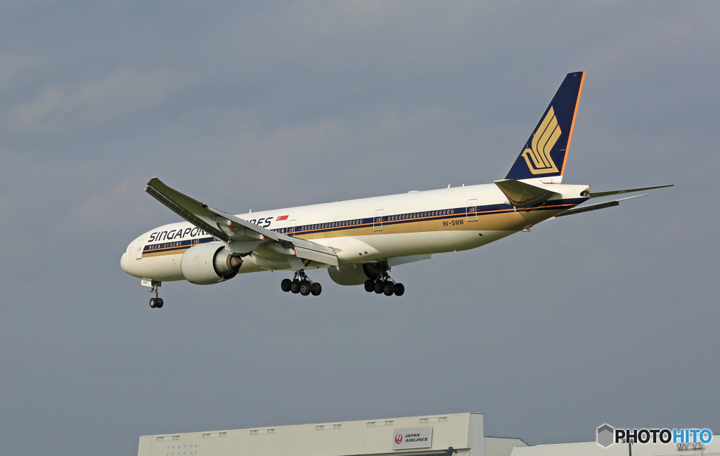 「空色」 Singapore 777-312 9V-SWM