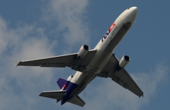 離陸（270）FedEx MD-11 