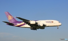 着陸　THAI A380-841 