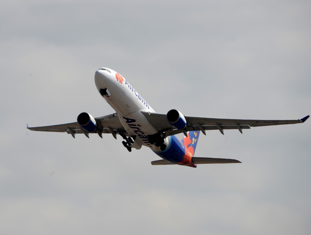 Air Calin A330-200 飛行
