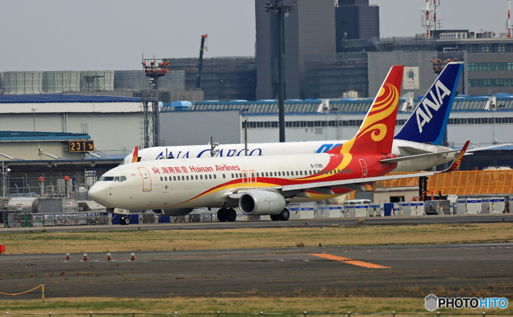 Hainan Air 737-84P B-1799飛び立ち　 