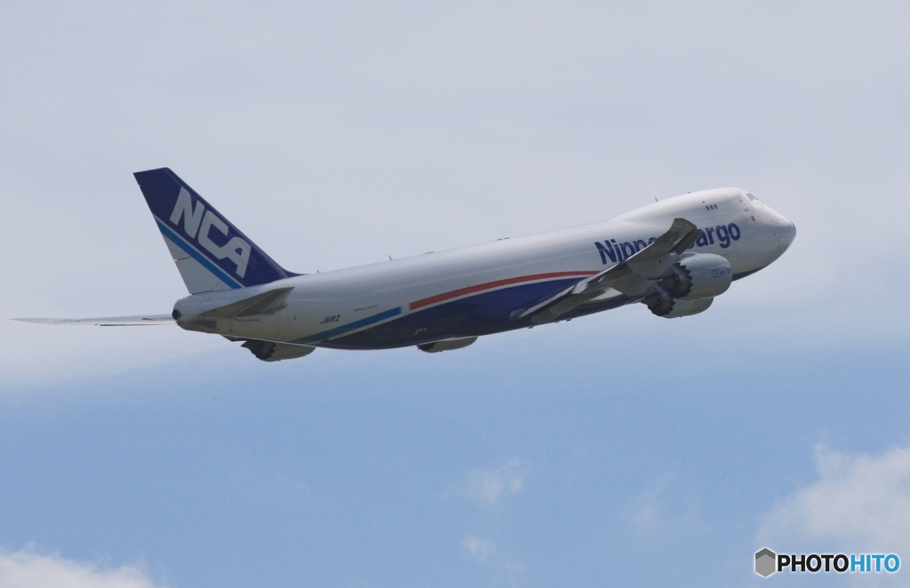 離陸  NCA ７４７ジャンボ機　　
