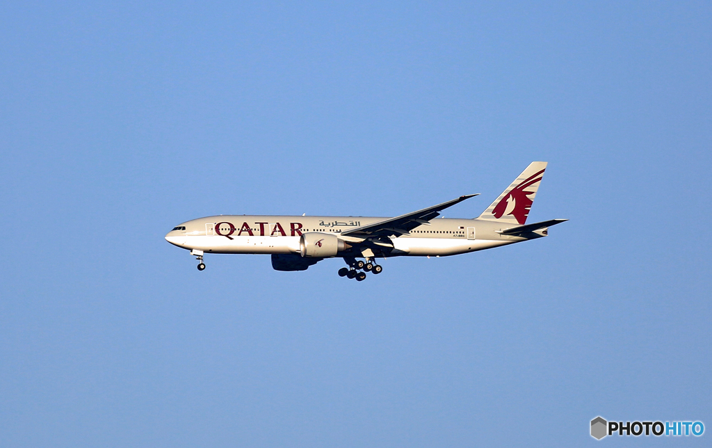 ✈QATAR B777-2DZ A7-BBG 着陸 