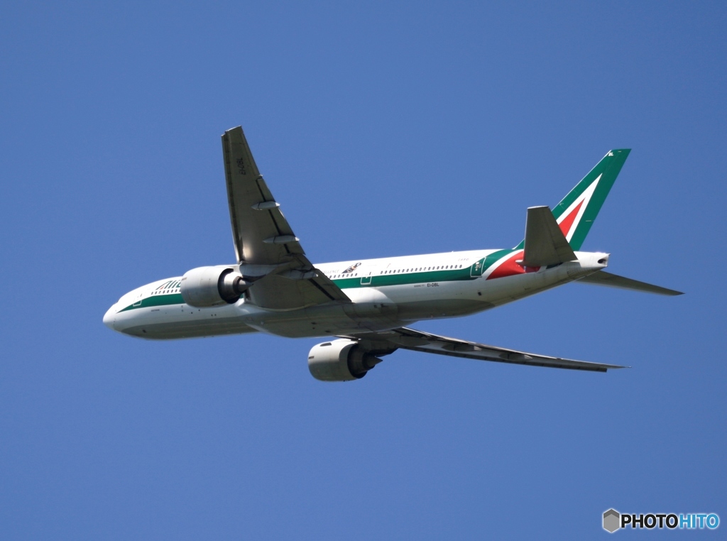 出発　Alitalia 777-200