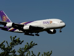 THAI A380-841 到着　