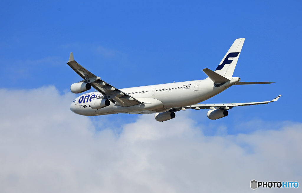 飛び立ち  FINNAIR A340-313 OH-LQE