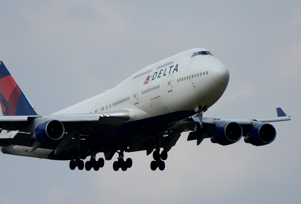 DELTA 747-400 着陸　