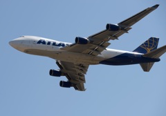 飛び立ち ATLAS 747-400F