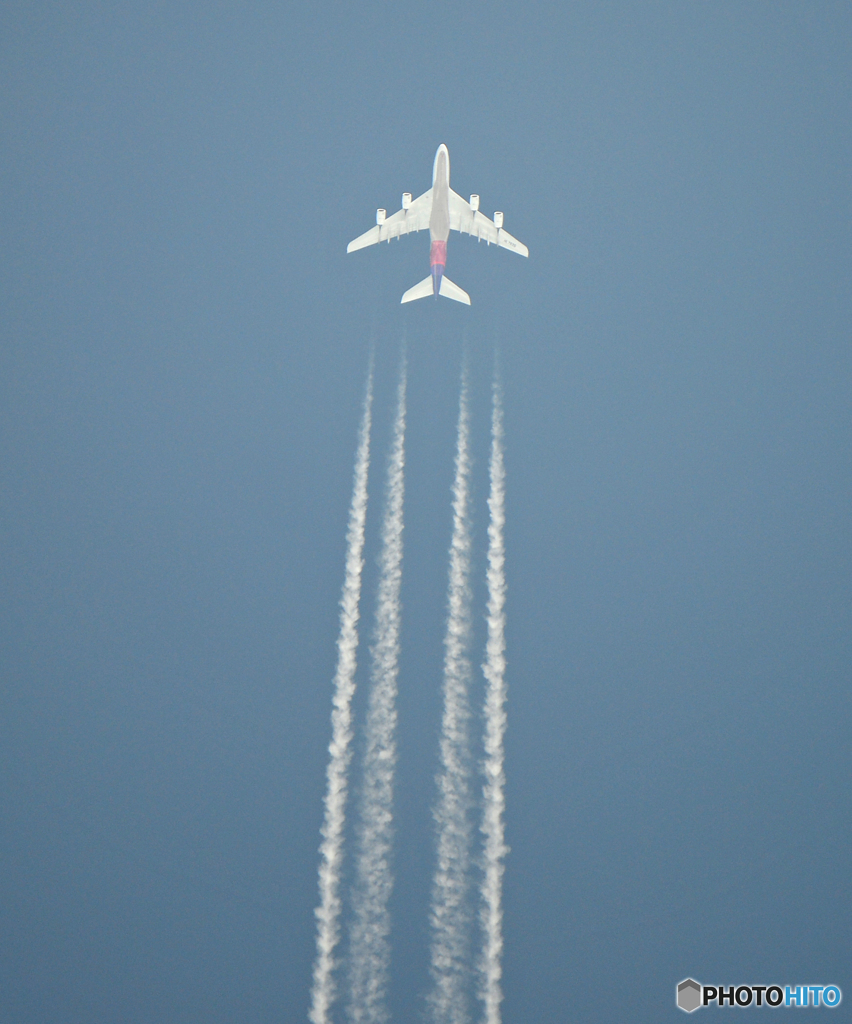 飛行機雲です！ ASIANA Airbus A380 / 上空 １１、５００ｍ