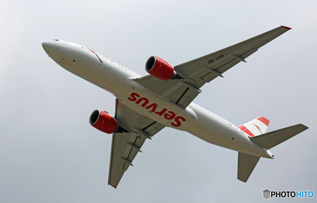 離陸 Austrian 777-2Z9 OE-LPD