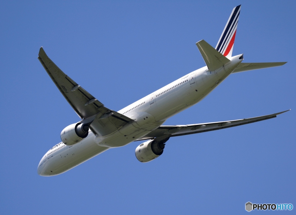 離陸　AIR FRANCE 777-328