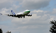 着陸（4-1）Nippon Cargo Airlines747-481F[a]