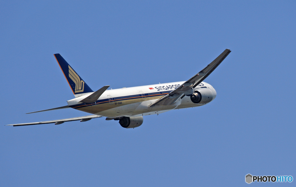 Singapore 777-212 9V-SQM 飛行 