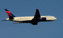 離陸(202)DELTA 777-232 離陸(202)DELTA 777-232