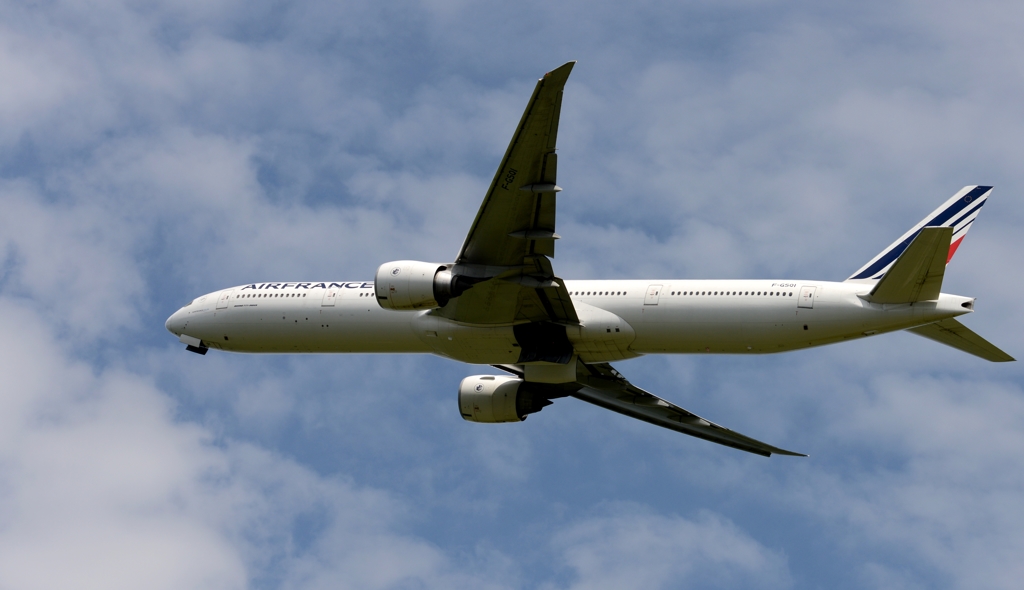 離陸（89）Air France A320 [a]