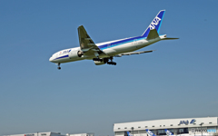 ANA 777-281 JA709A 着地前 