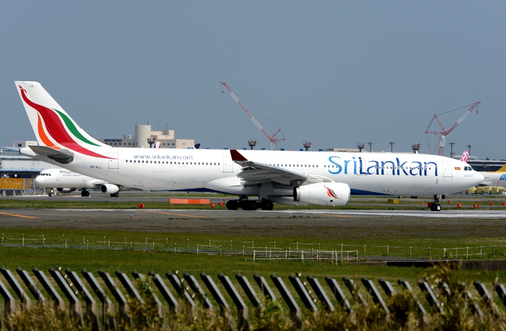 SriLankan A330-343 出発　