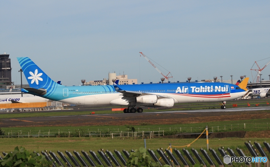 Air Tahiti Nui A340-313 出発　
