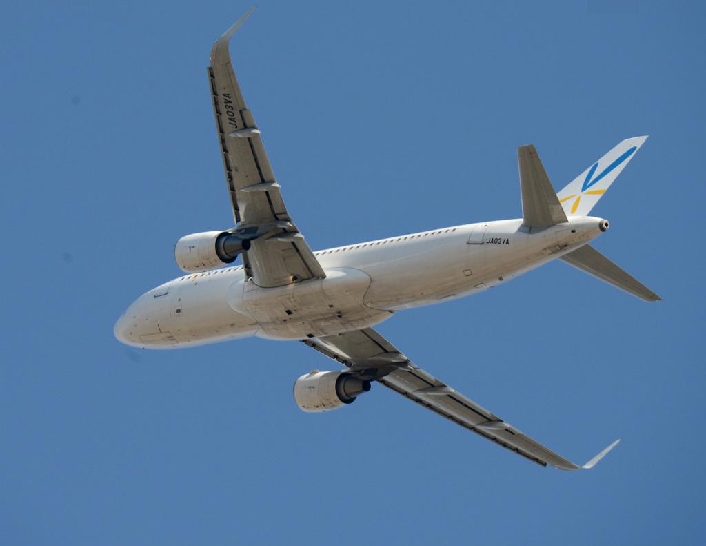 出発 ﾊﾞﾆﾗ A320-216