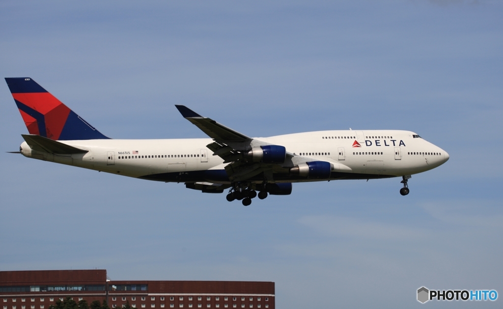 到着　Delta７４７ジャンボ機