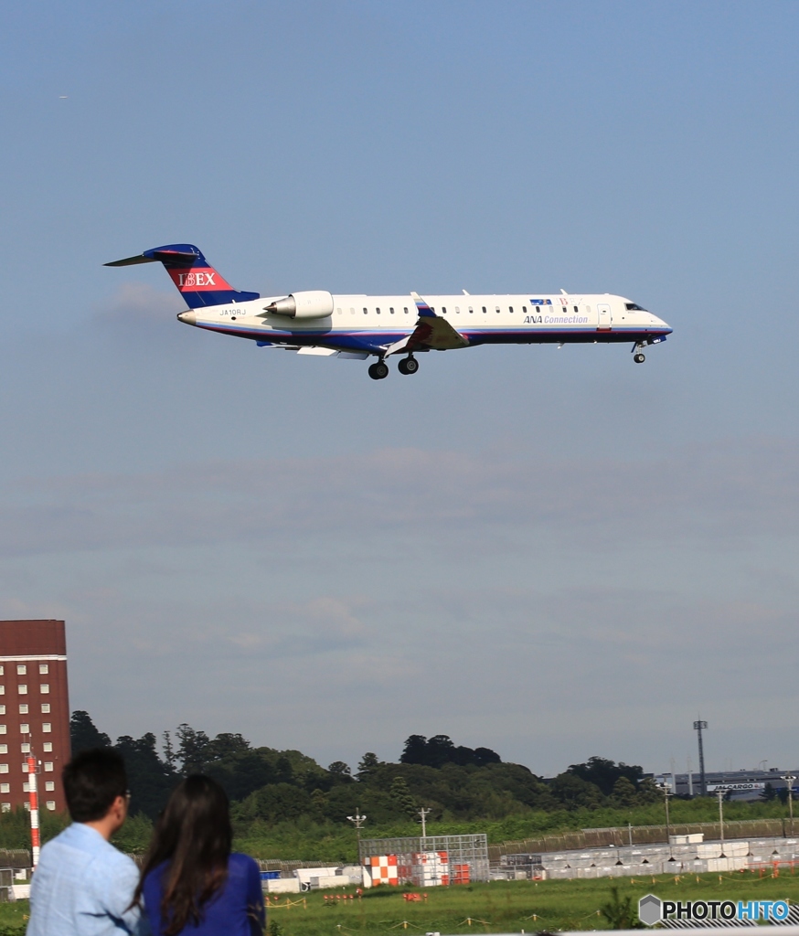 IBEX Bombardier CRJ-700  着陸　
