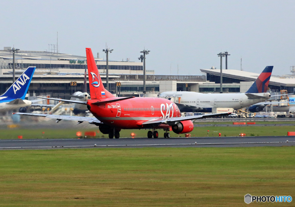 Auroraオーロラ航空SAT B737-5L9  RA-73013