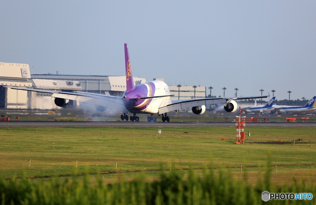 ✈THAI A380-841 HS-TUE 到着　