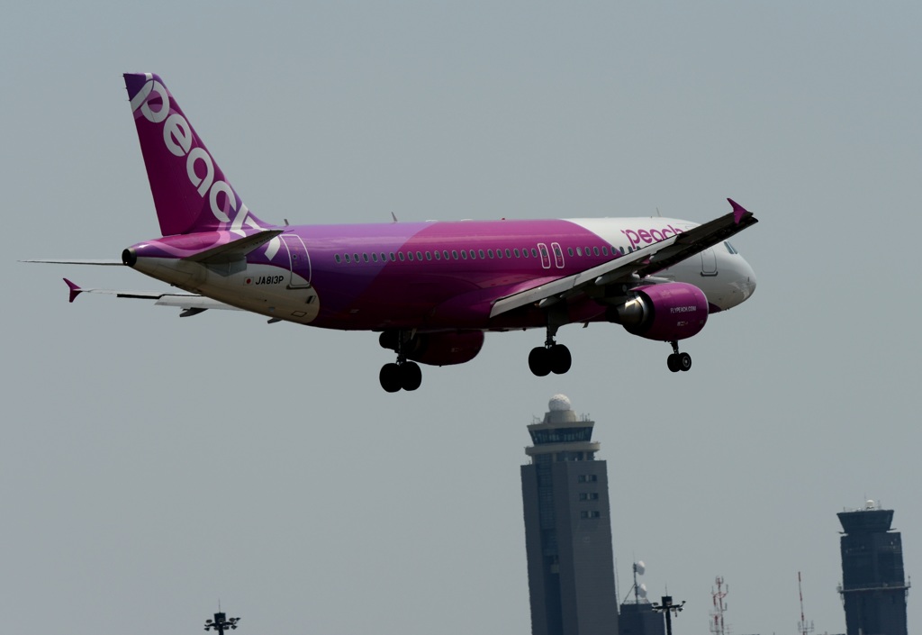 peach A320-214 到着　