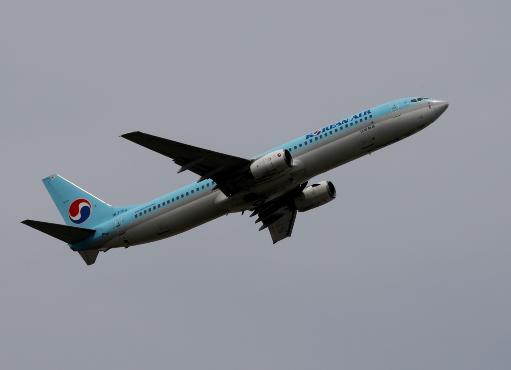 KOREAN 737-900  出発　