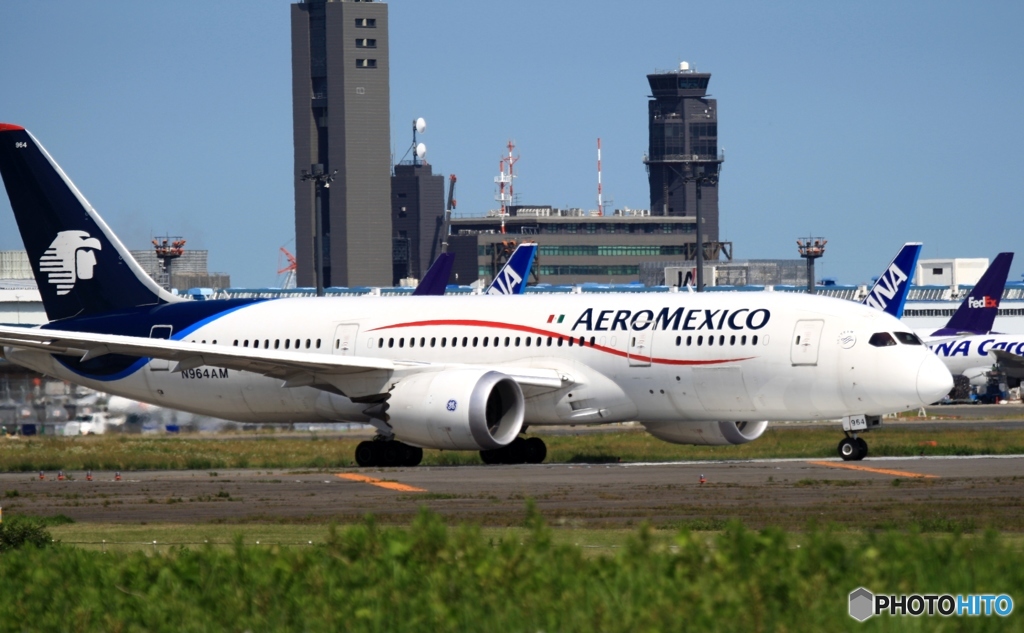 AEROMEXICO 787-8 出発　
