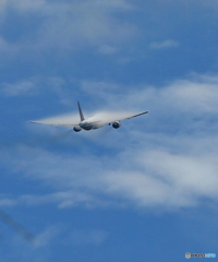 出発 UNITED[ベイパー]777-222 N776UA