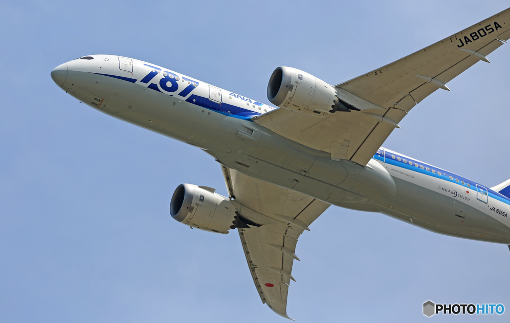 飛び立ち　ANA 787-8 JA805A