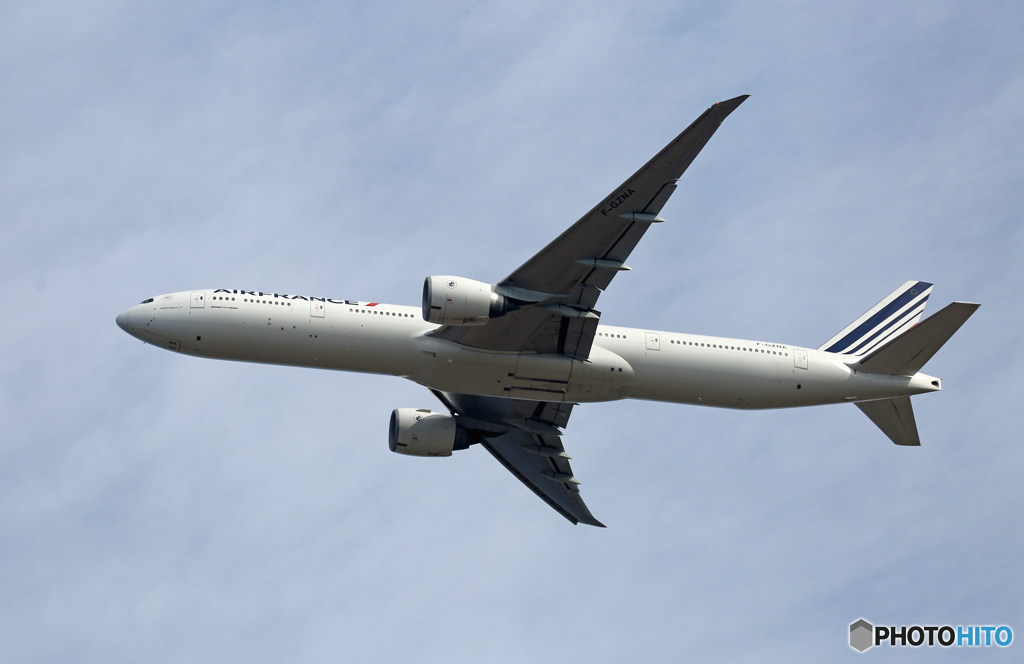 Air France 777-328 F-GZNA 出発 