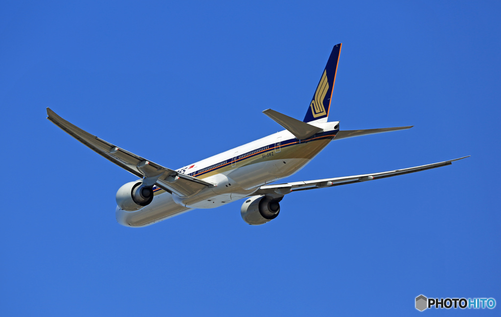 Singapore 777-312 9V-SWZ 離陸　