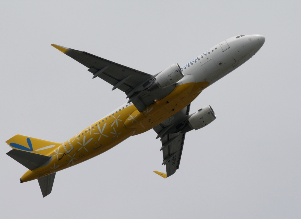 飛び立ち　Vanilla A320-214