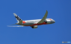 離陸 Jetstar 787-8 VH-VKL