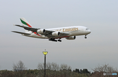 「空色」 Emirates A380-861A6-EDE 着陸