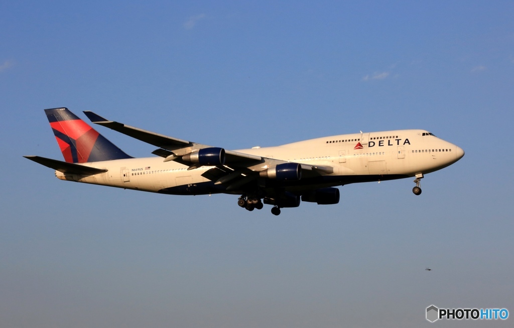 DELTA 747-400 N669US 到着　