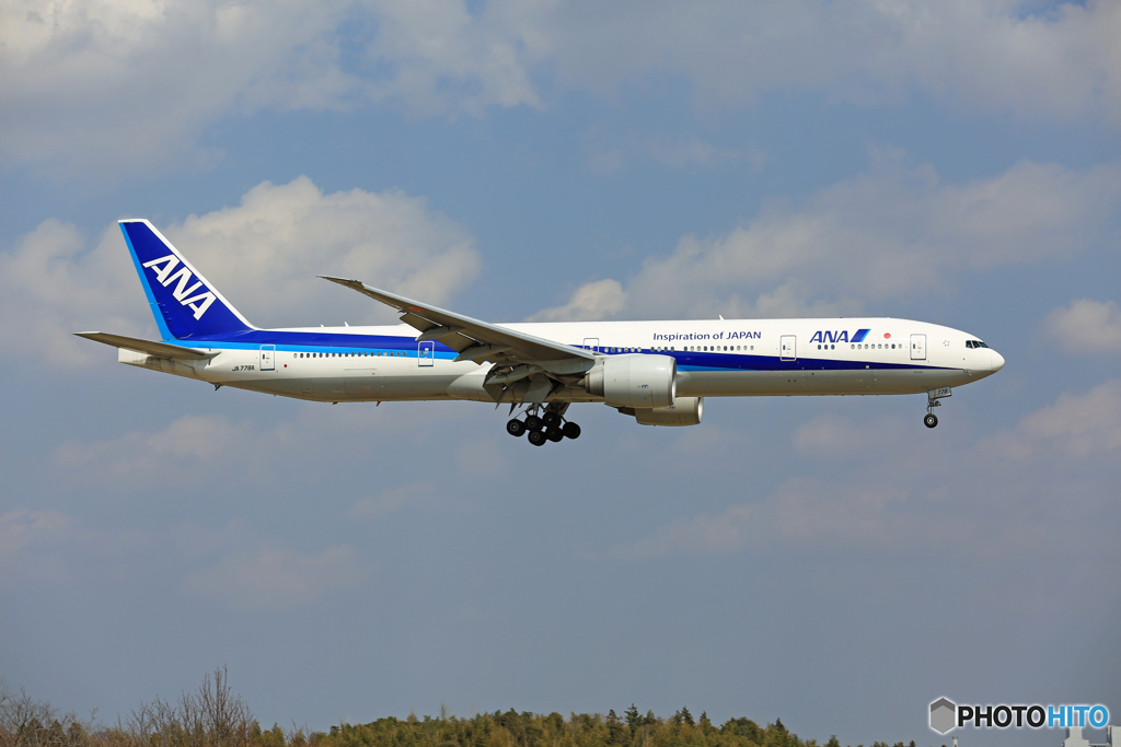 「良い空～」 ANA 777-381 JA778A 到着