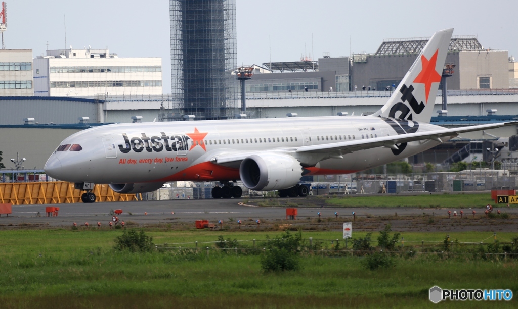 Jetstar 787-8 VH-VKE  出発　