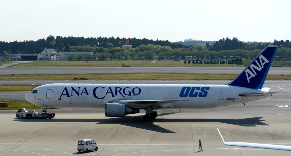 ANA CARGO 767-300
