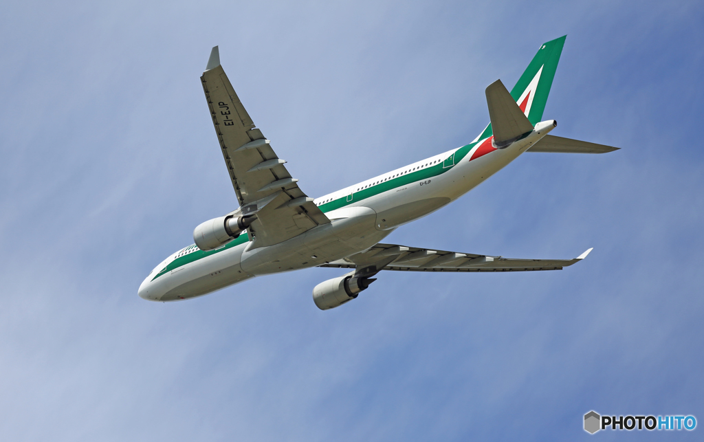 ☀「青い空」が一番Alitalia A330-200 Takeoff