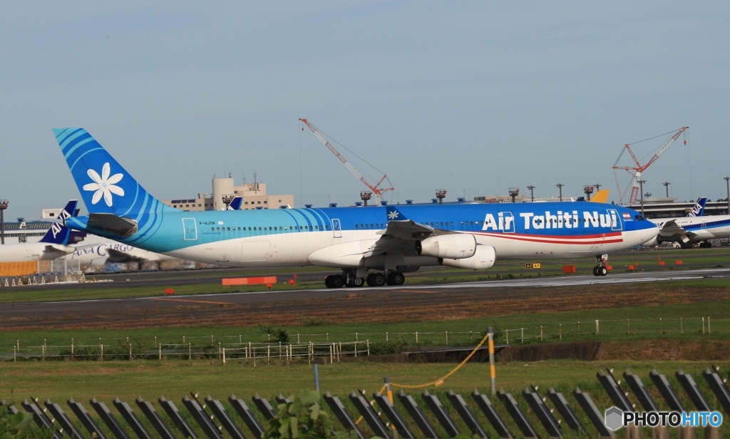 Air Tahiti Nui A340-313 出発　