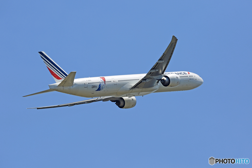 Air France 777-328 F-GSQI 出発　