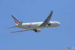 Air France 777-328 F-GSQI 出発　